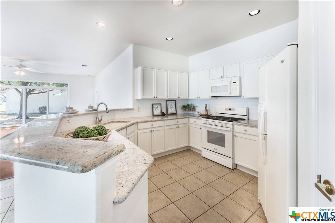 Georgetown, TX 78633,100 Lovett CV