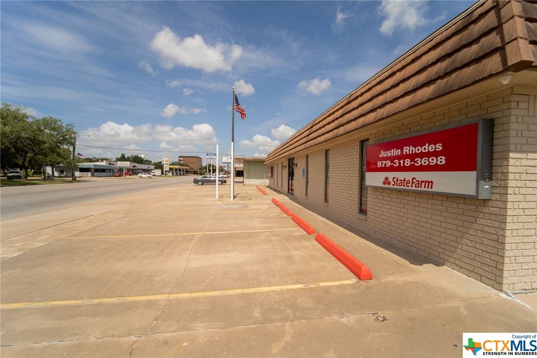 Bay City, TX 77414,2409 7th ( AKA  HWY-35 ) ST