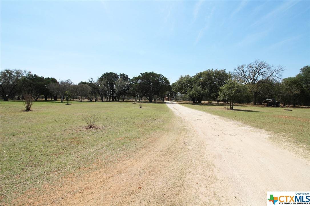 Lampasas, TX 76550,172 W County Road 3064