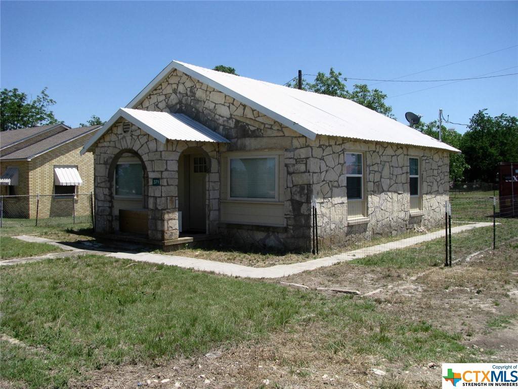 Evant, TX 76525,371 W Hwy 84