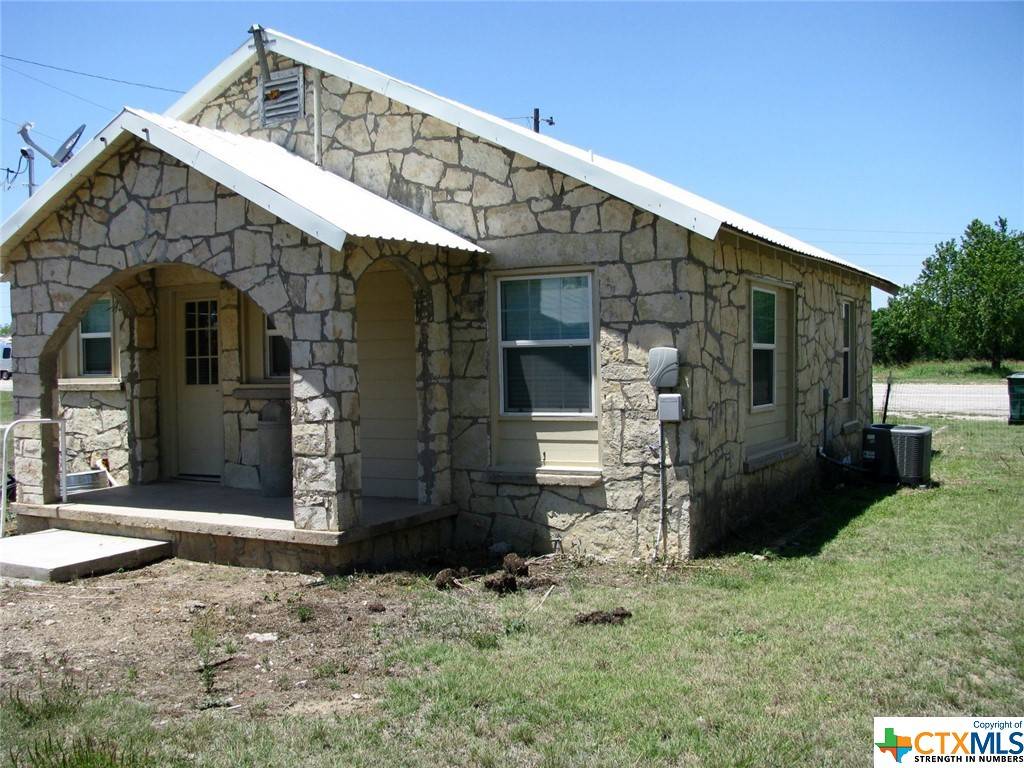 Evant, TX 76525,371 W Hwy 84