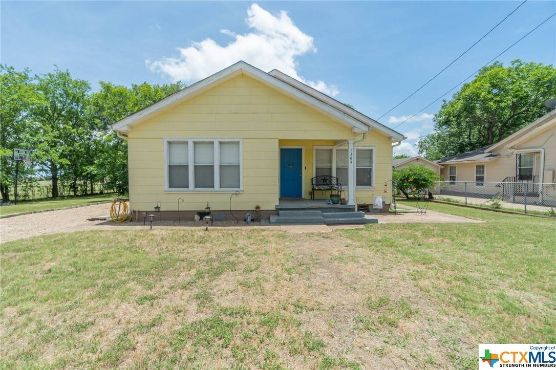 Mcgregor, TX 76657,1304 W 11th ST