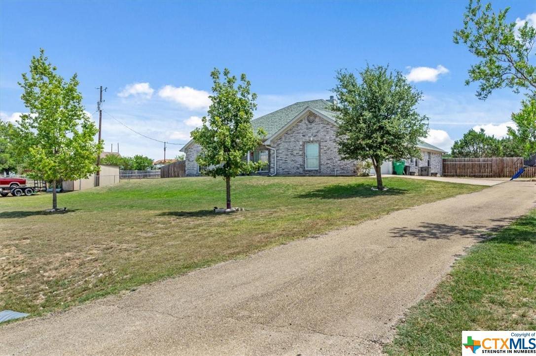 Kempner, TX 76539,932 County Road 3350