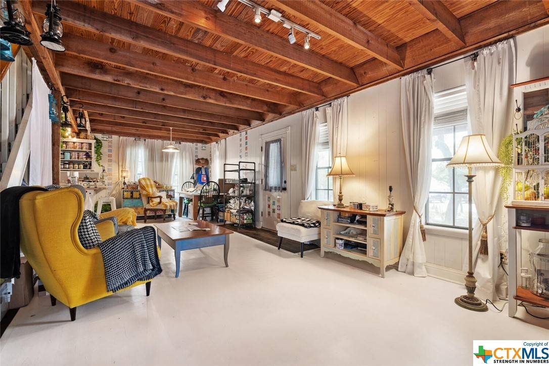 Wimberley, TX 78676,60 Canyon Creek DR
