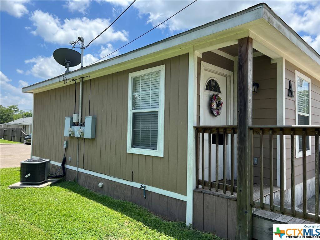 Victoria, TX 77901,1002 Pine ST