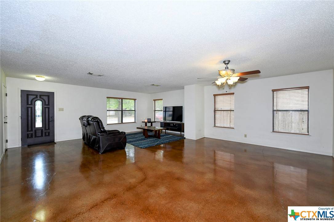 New Braunfels, TX 78130,757 Pinehurst DR