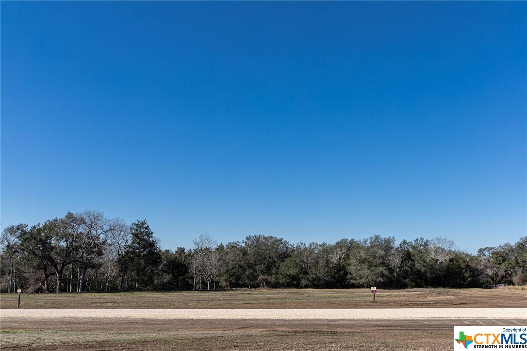 Shiner, TX 77984,511 CR 362 #Lot 1