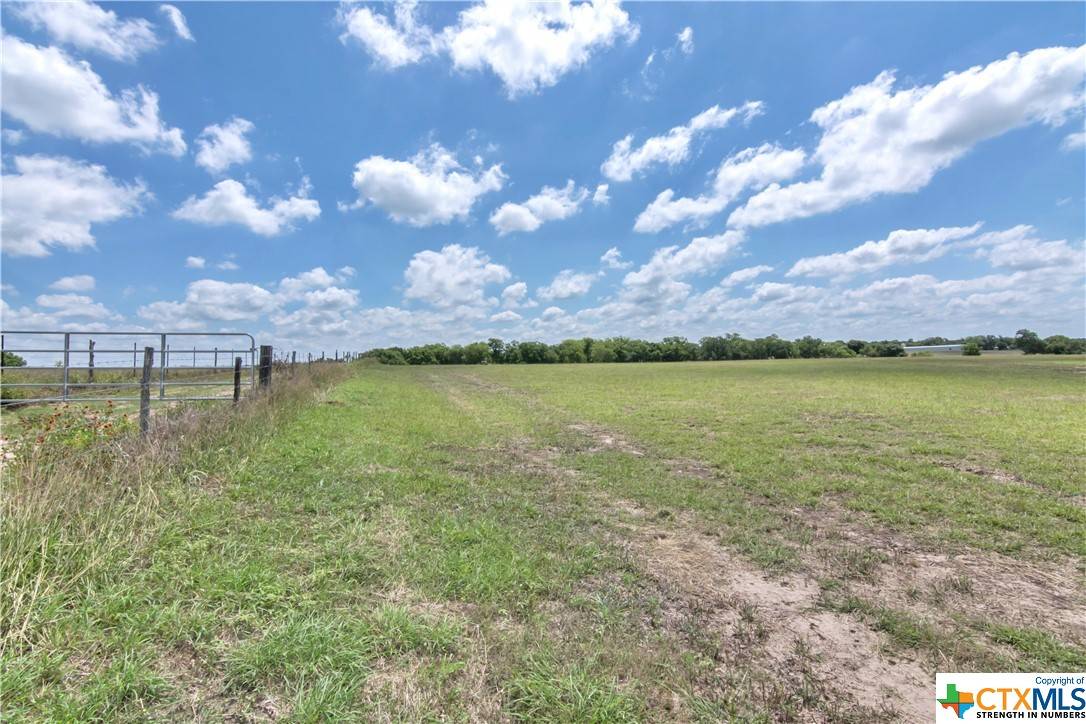 Shiner, TX 77984,511 CR 362 #Lot 10