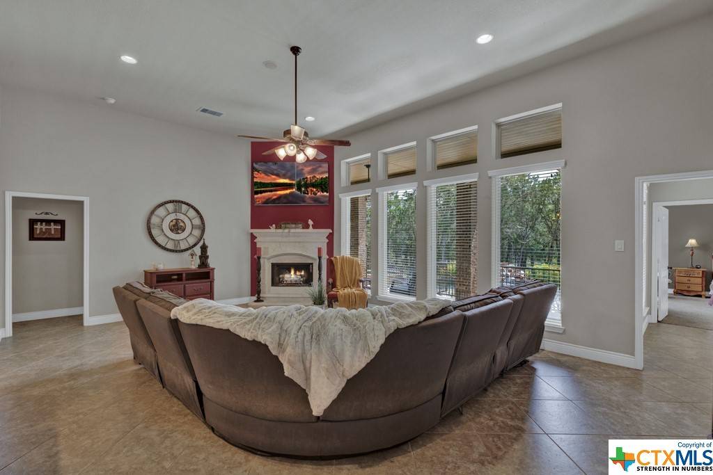 New Braunfels, TX 78132,935 Wilderness TRL