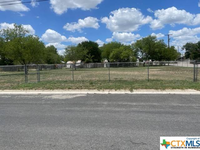 Lampasas, TX 76550,608 S Western AVE