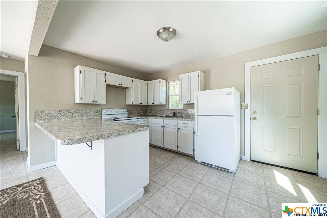 Gatesville, TX 76528,1511 Waco ST
