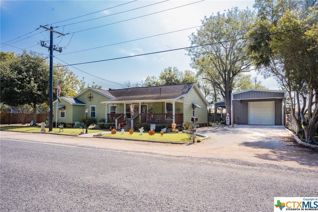 Louise, TX 77455,907 3rd ST