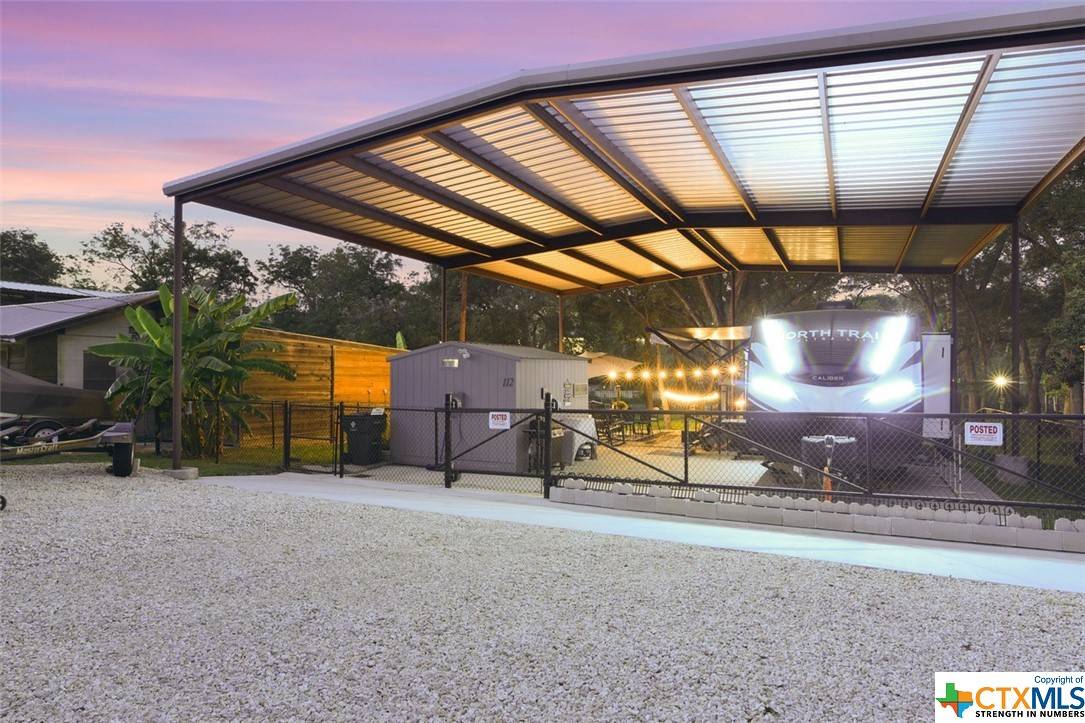 Seguin, TX 78155,112 Erskine Ferry RD