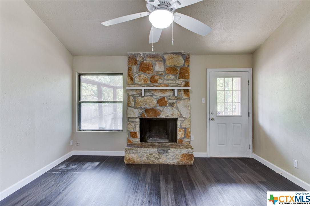 Austin, TX 78744,4401 E Stassney LN