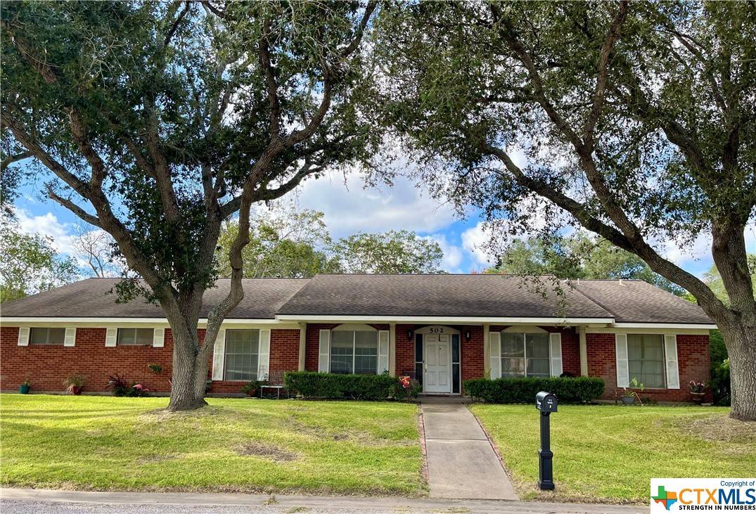 Ganado, TX 77962,502 Elm DR