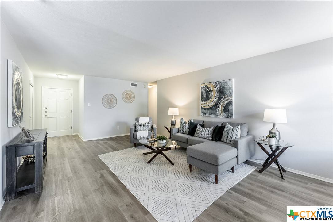 Austin, TX 78727,12900 OAK CREEK CIR
