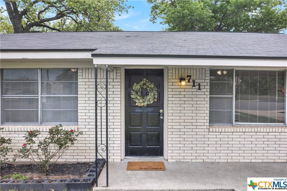 Belton, TX 76513,711 E Avenue O