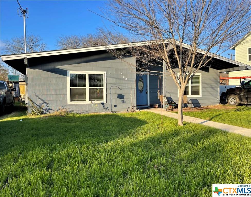 Seguin, TX 78155,526 E Pine ST