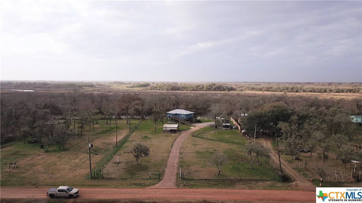 Tivoli, TX 77990,1621 Guadalupe River DR