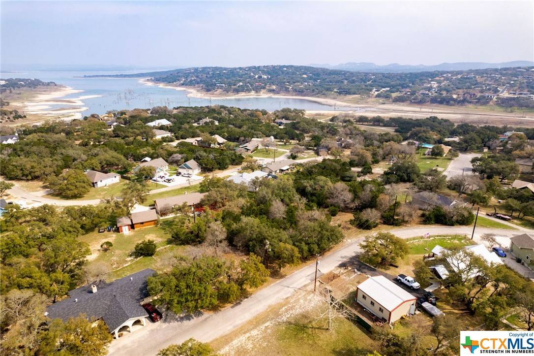 Canyon Lake, TX 78133,112 W Outer DR