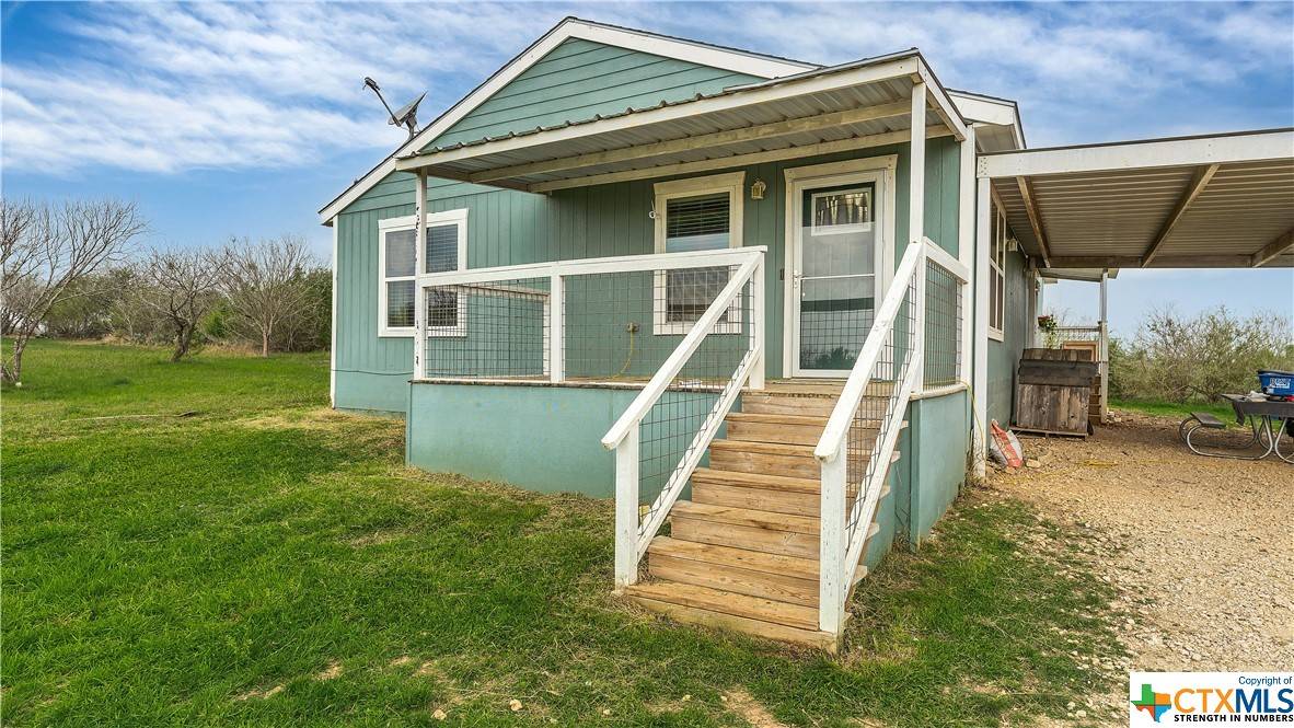 Seguin, TX 78155,900 Leissner School RD