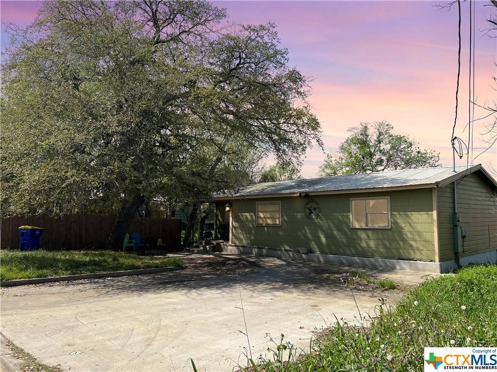 Gonzales, TX 78629,825 Dunning ST