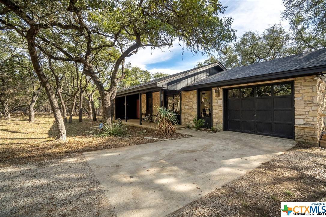 Wimberley, TX 78676,801 E Summit DR