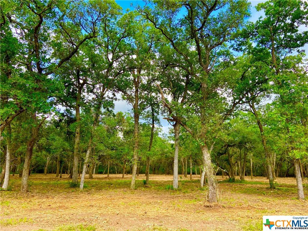 Inez, TX 77968,208 Post Oak RD