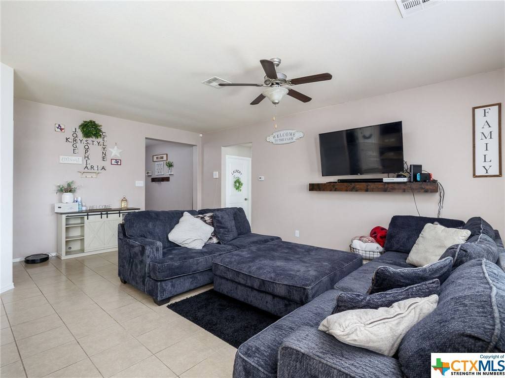 Jarrell, TX 76537,444 Druse LN