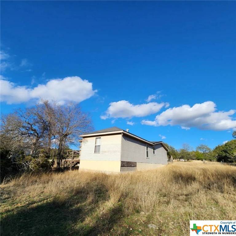 Lampasas, TX 76550,882 Private Road 3090