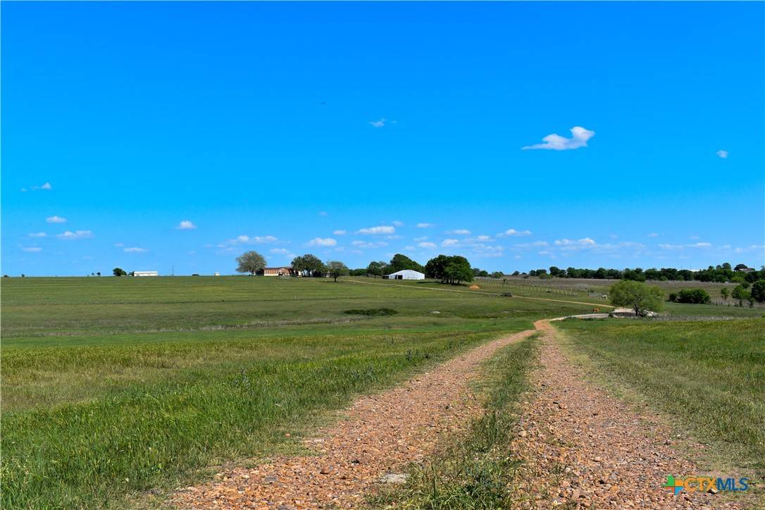 Shiner, TX 77984,443 County Road 280