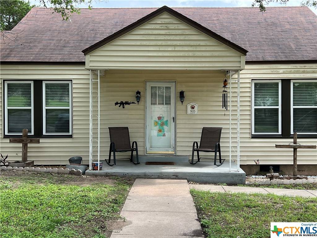 Cuero, TX 77954,905 E Main ST