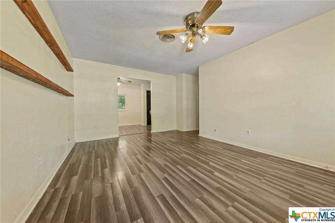 Lampasas, TX 76550,58 Sue Ann DR