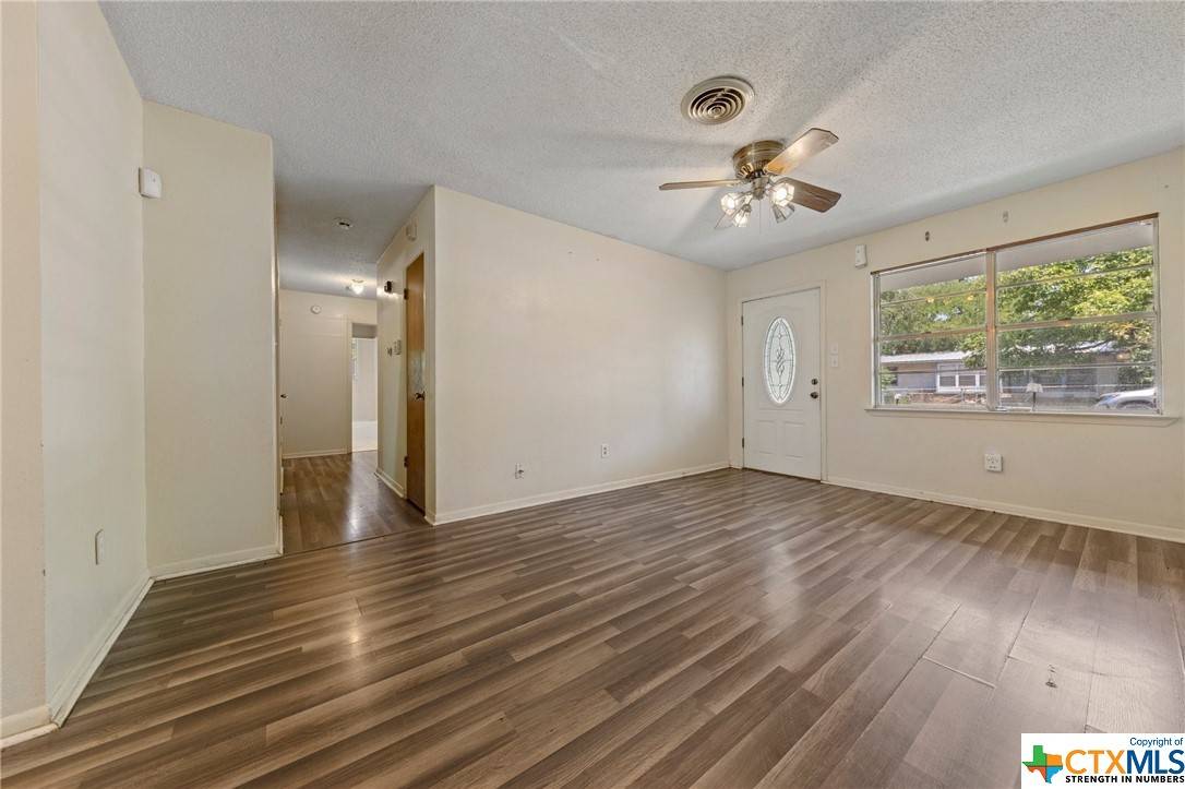 Lampasas, TX 76550,58 Sue Ann DR