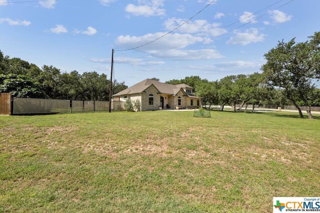 San Marcos, TX 78666,2501 Great Oaks DR