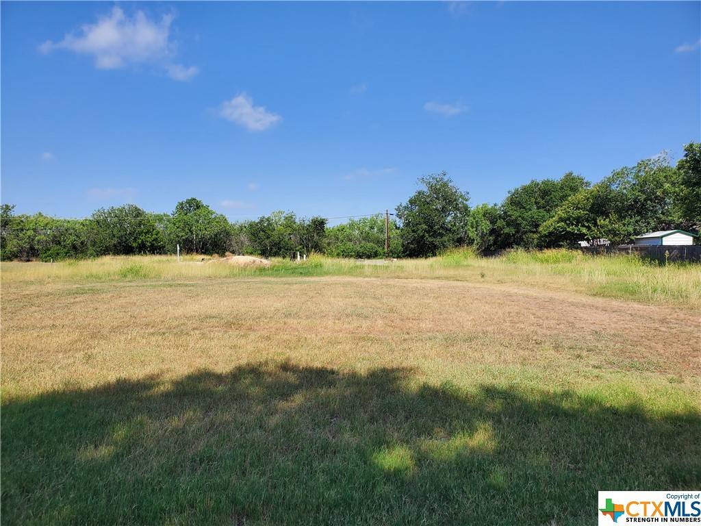 Seguin, TX 78155,804 River Oak DR