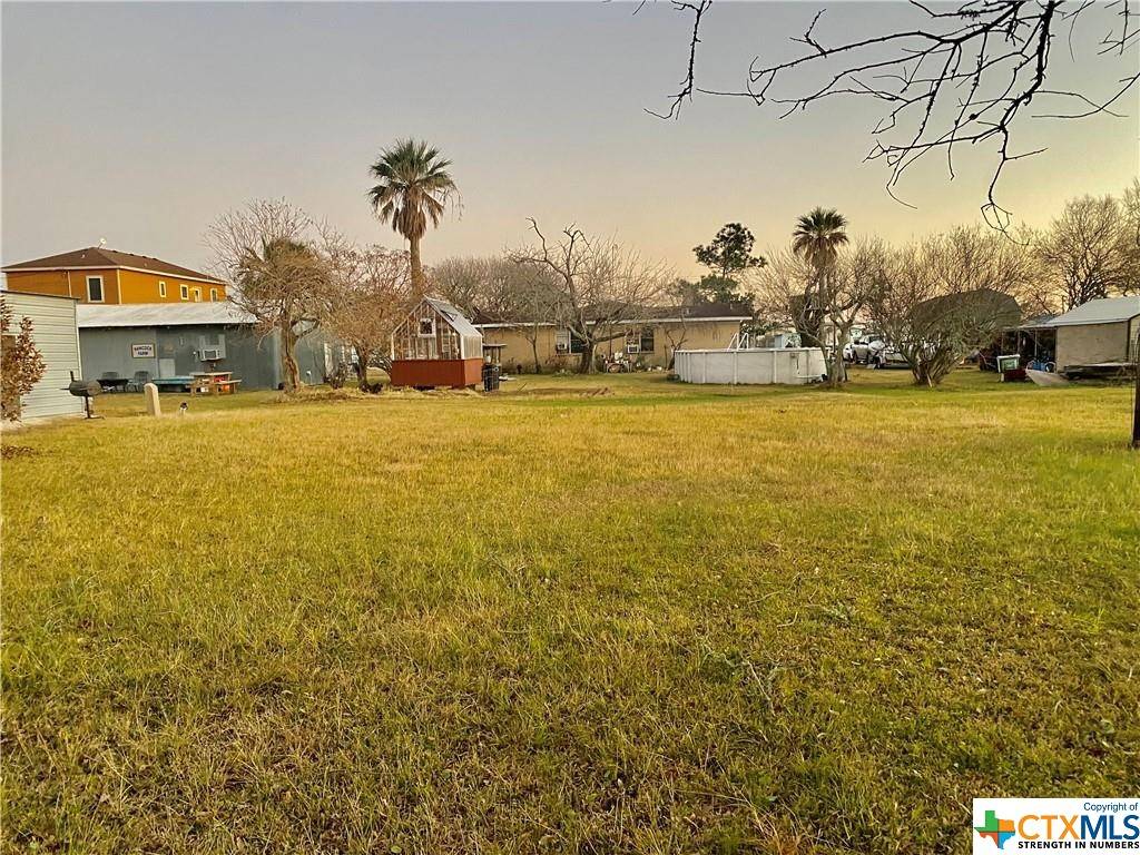 Port O'connor, TX 77982,215 W Adams AVE