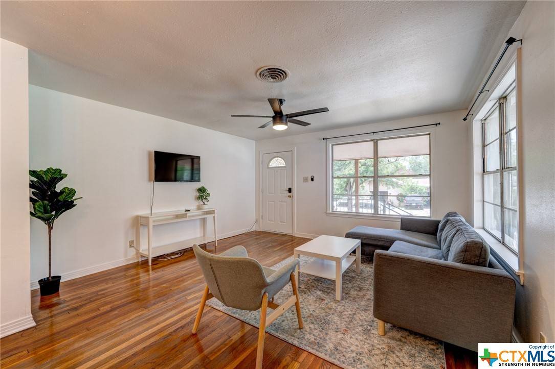 Austin, TX 78721,1187 Greenwood AVE
