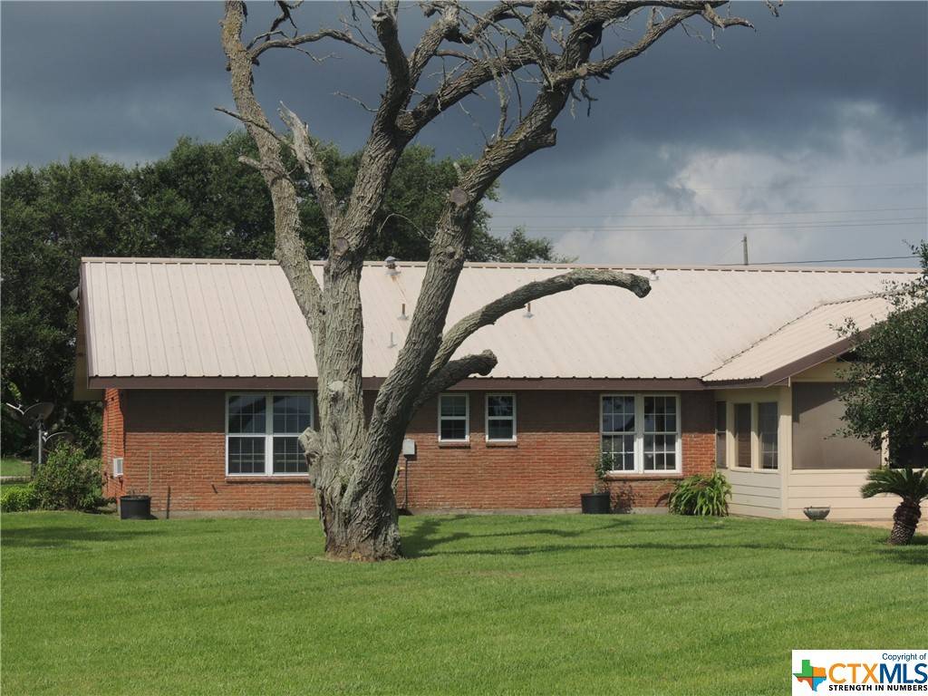 Port Lavaca, TX 77979,1608 S Virginia ST