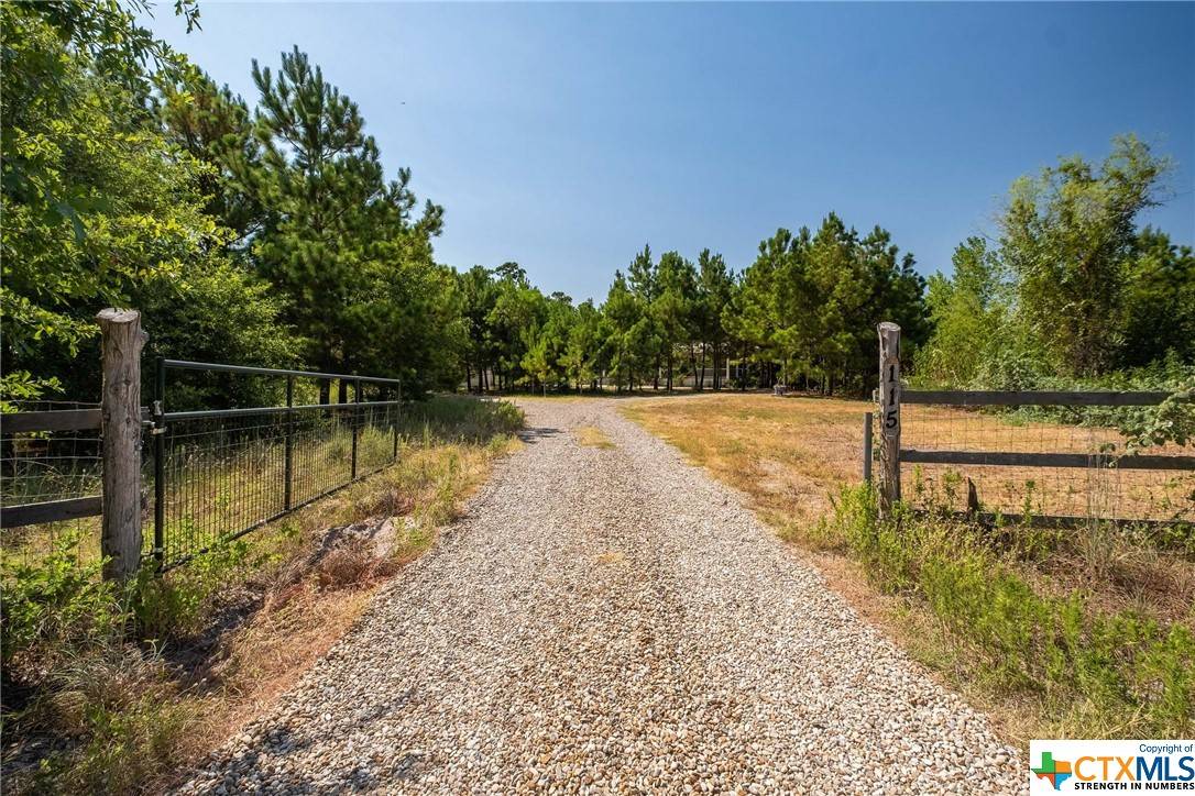 Paige, TX 78659,115 Cardinal LOOP