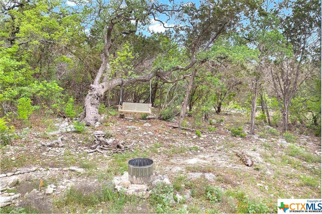 Hondo, TX 78861,377 County Road 243