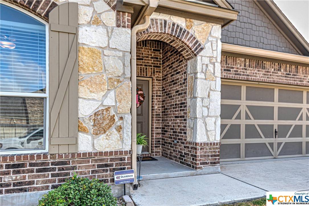 Taylor, TX 76574,4304 Hot Springs DR