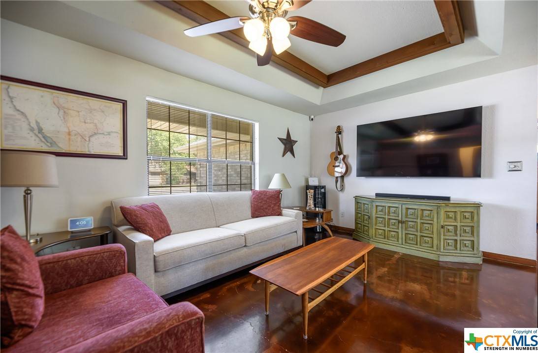 New Braunfels, TX 78130,1120 Sunrise