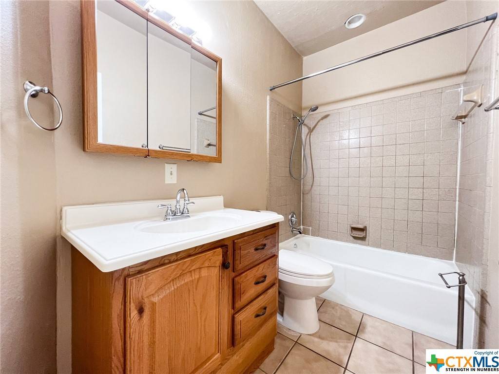 San Marcos, TX 78666,310 Pat Garrison ST #A3