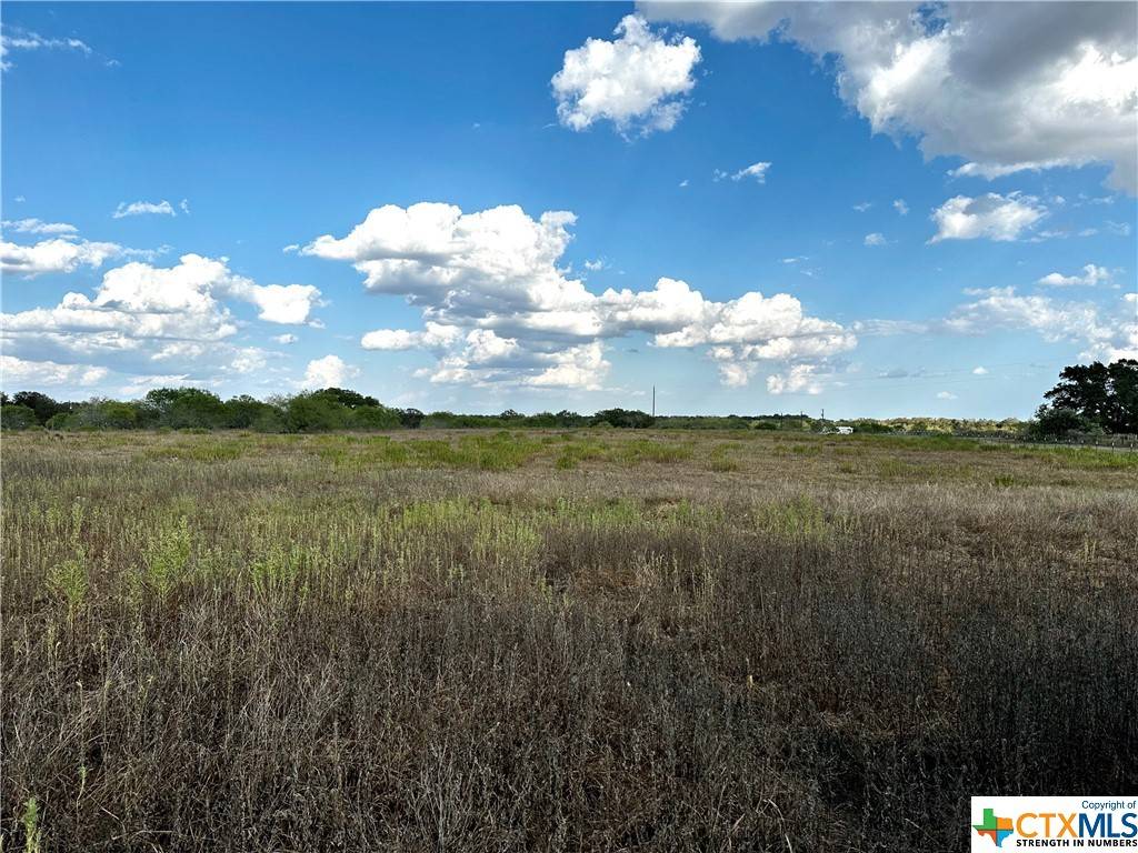 Stockdale, TX 78160,2120 County Road 429