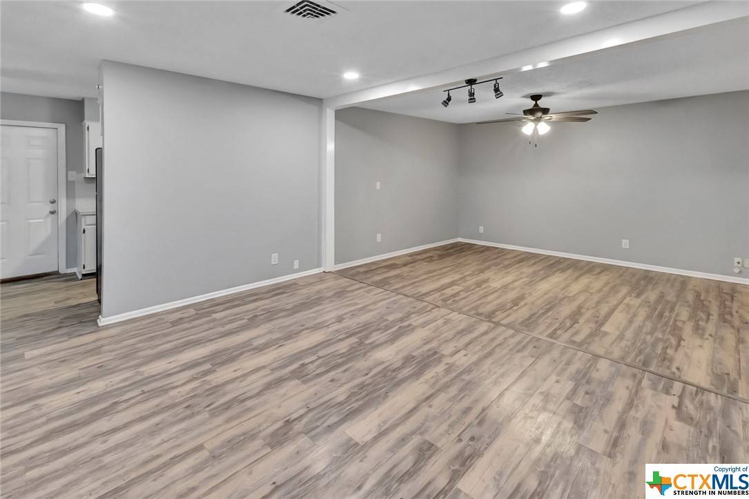 Goliad, TX 77963,743 W Franklin ST
