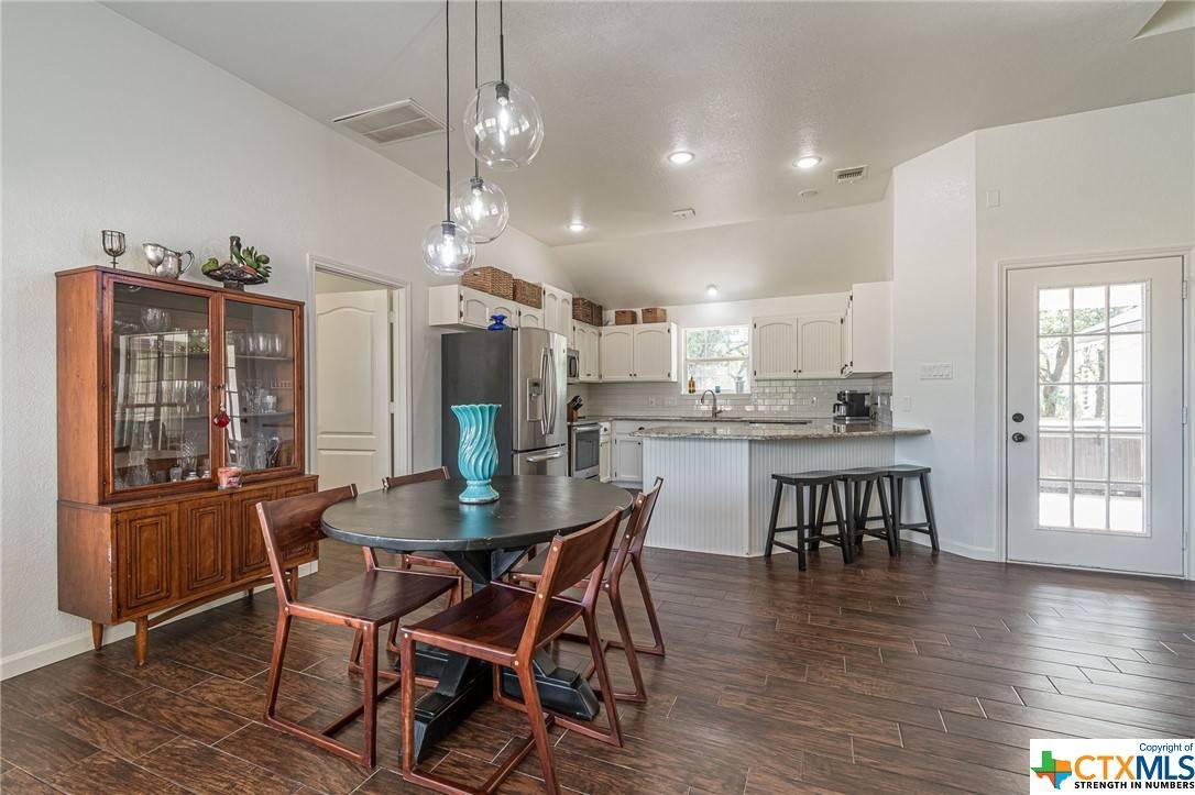 Canyon Lake, TX 78133,369 Shayla LN