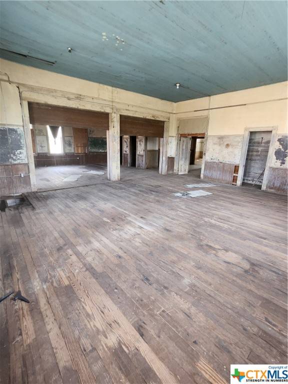 Victoria, TX 77901,702 E Convent ST