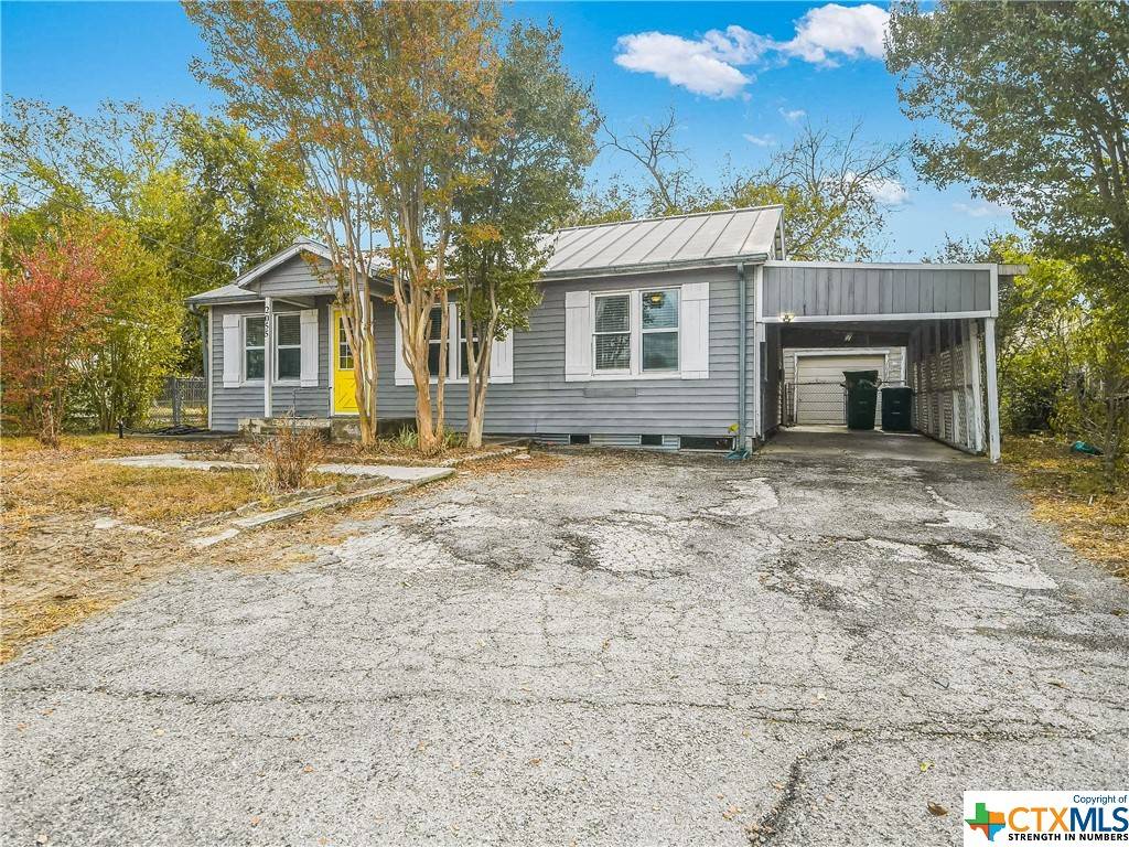 New Braunfels, TX 78130,2055 Spur ST