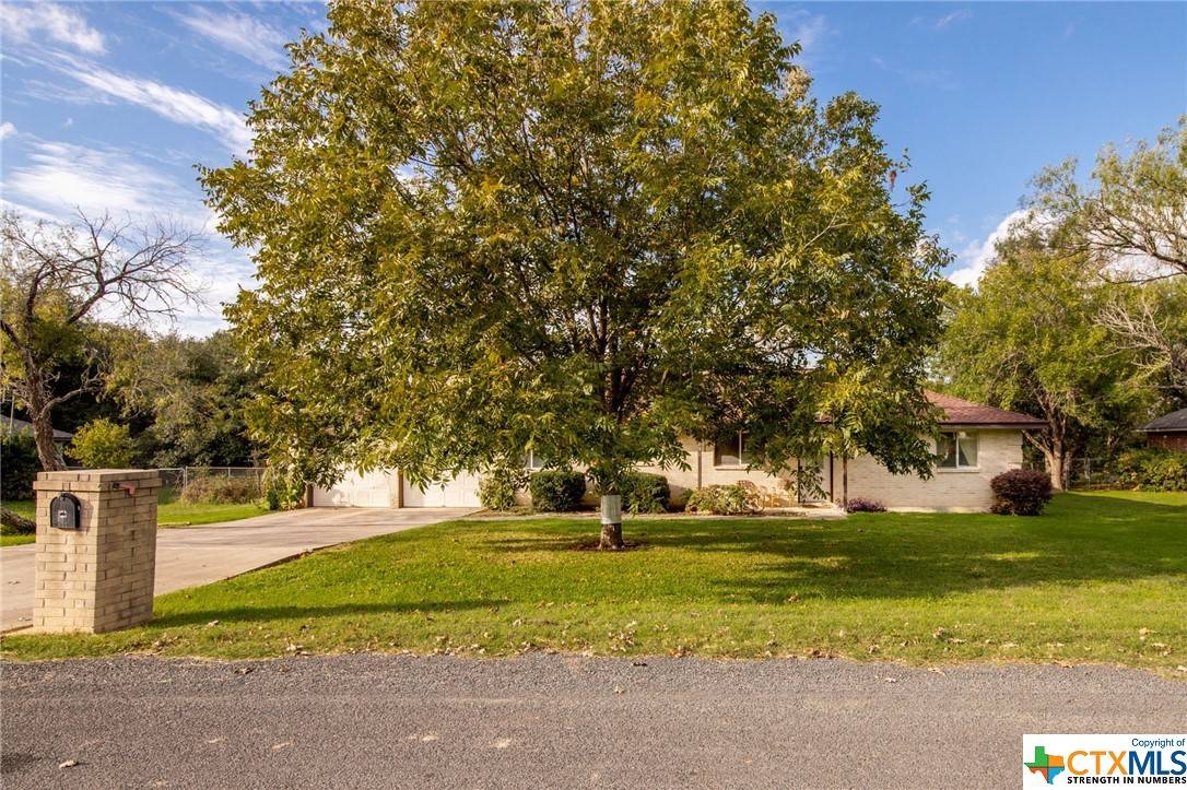 Seguin, TX 78155,151 Tanglewood DR